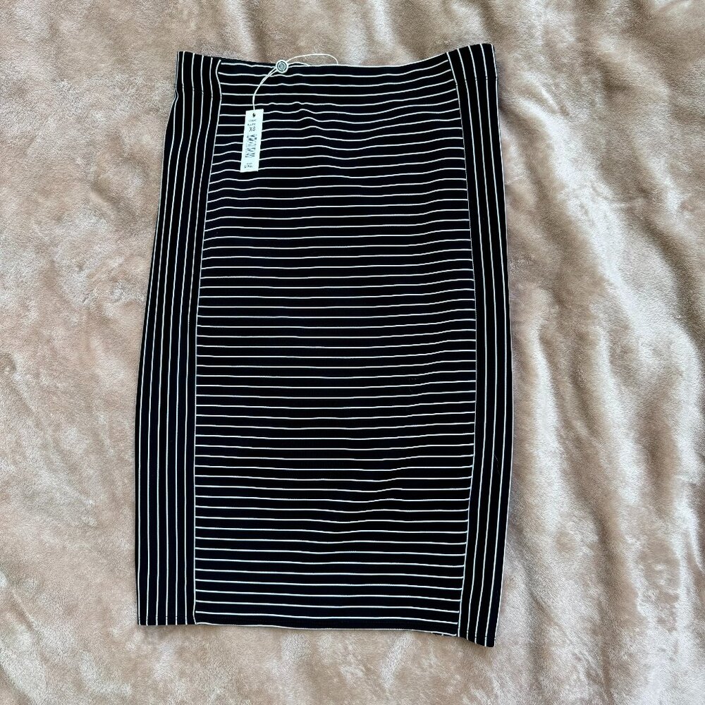 NWT Black & Ivory Striped Pencil Skirt – Size XS